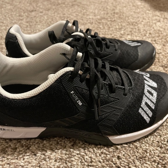 Innov-8 F-Lite 250 women’s training sneakers - Picture 2 of 8